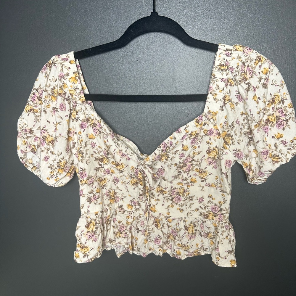 Altar'd State | Floral Cropped Blouse with Puff Sleeves | Small
